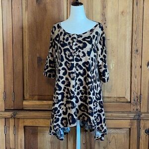 Amaryllis Tan & Black Leopard Print Knit Tunic Sz. L